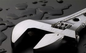 کاربرد آچار فرانسه و علت نامگذاری آن