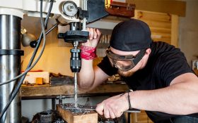 آموزش کار با دریل ستونی