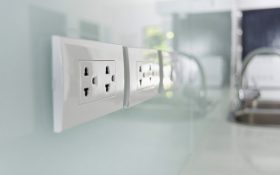 انواع پریز برق در کشورهای مختلف