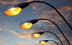 راهنمای خرید چراغ خیابانی با بهترین قیمت