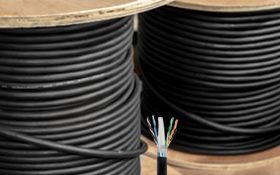 تفاوت کابل شبکه indoor و outdoor