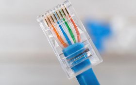 تفاوت کابل شبکه Crossover و Straight