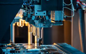 دستگاه تزریق پلاستیک چیست و چه کاربردی دارد؟