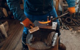 ابزار آهنگری کدامند و چه کاربردی دارند؟