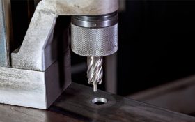 دریل مگنتی چیست و چه تفاوتی با دریل برقی دارد؟