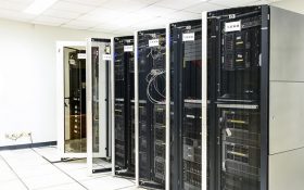 آشنایی با متعلقات رک شبکه و کاربرد آن ها