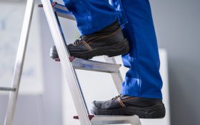 کفش ایمنی چیست و چه کاربردی دارد؟