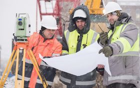 معرفی لباس کار زمستانی و انواع آن