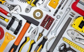 ابزار دستی چیست و چه ویژگی هایی دارد؟