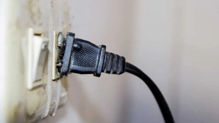 اتصال ناقص یا شل بودن اتصالات